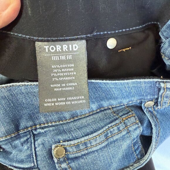 Torrid Womens Bombshell Skinny Jeans 18R Stretch Medium Wash Grip Waistband - Picture 10 of 13